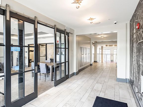 3rd image of 351 Lincoln Ave #9962196