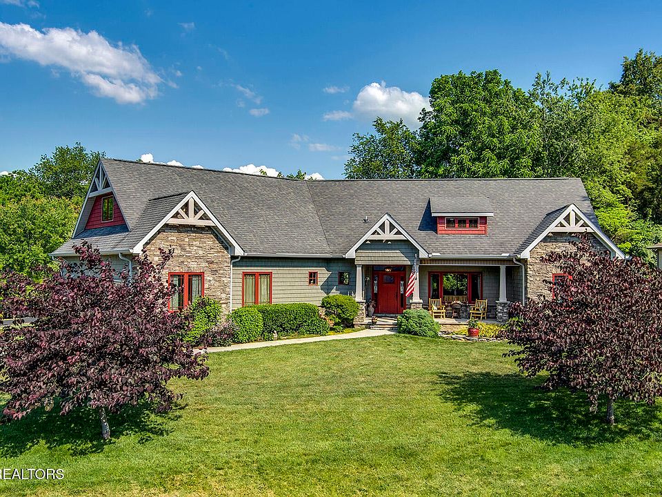 1st image of 308 Saloli Ln