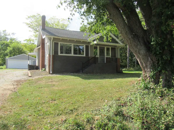 4866 Richland Ave, Norton, OH 44203