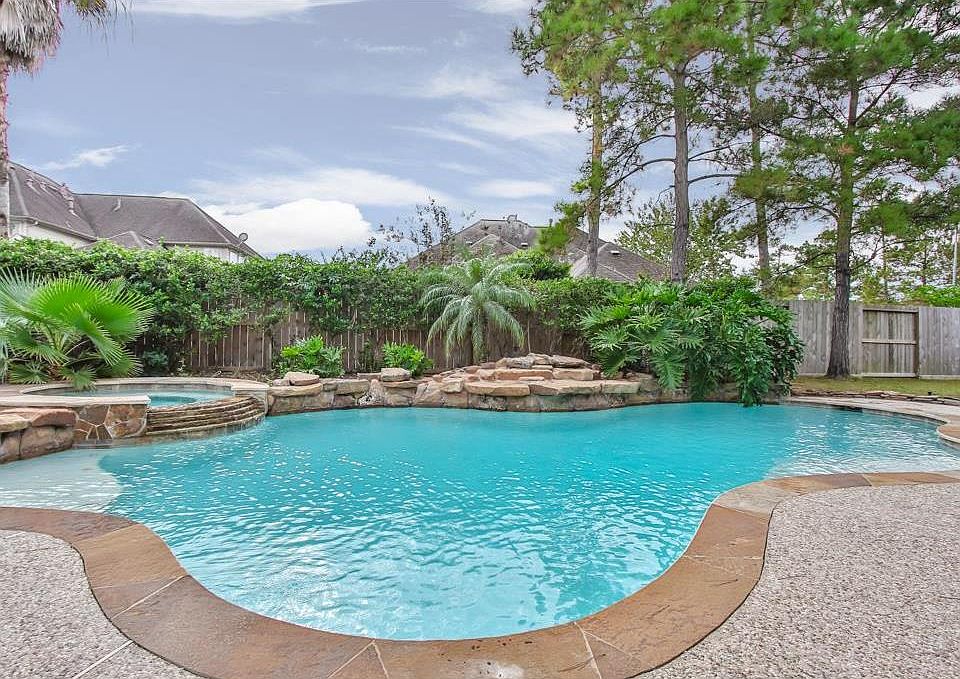 1st image of 15531 Northlake Forest Dr