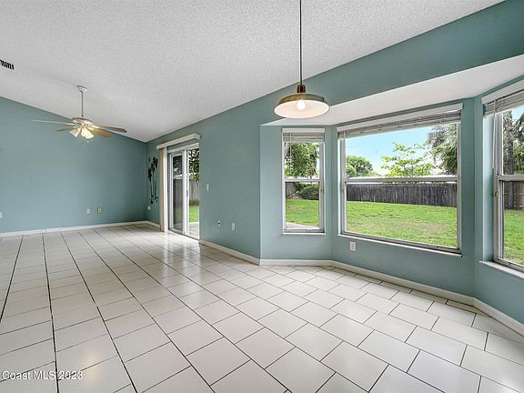 5th image of 218 Certosa Ave NE