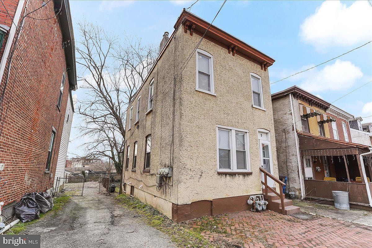 9 8th St, Upland, PA 19015 Zillow