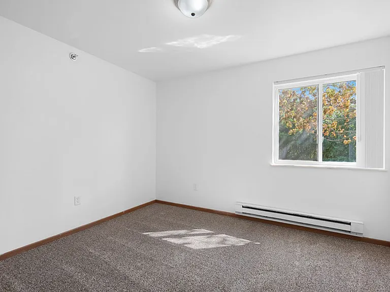 City View Apartments — Photo 13
