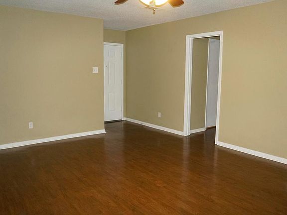 2nd image of 902 Welsh Ave #902
