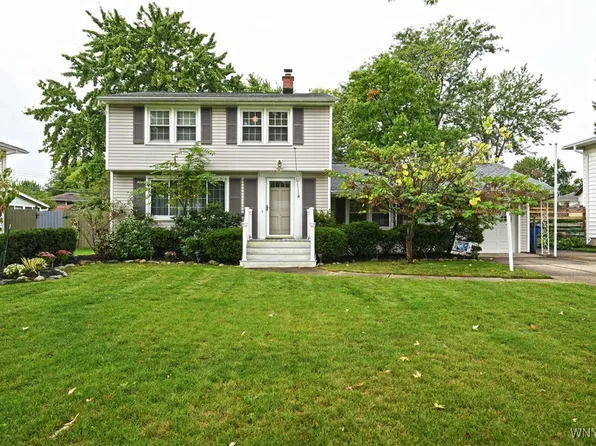 52 Dalewood Dr, Amherst, NY 14228