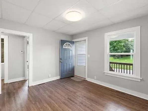 209 E 4th St, Carrollton, MO 64633