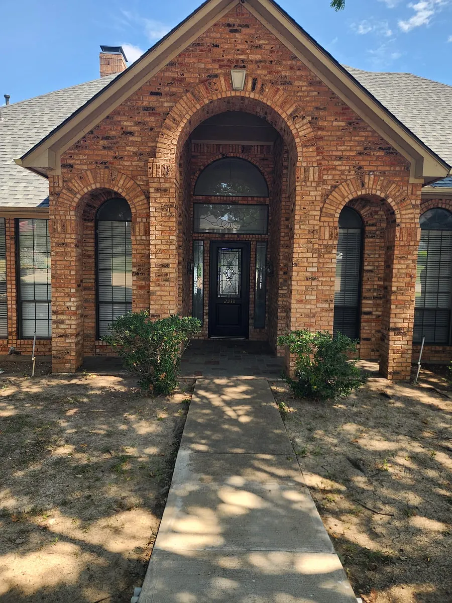 Building Photo - 2318 Southbay Cir