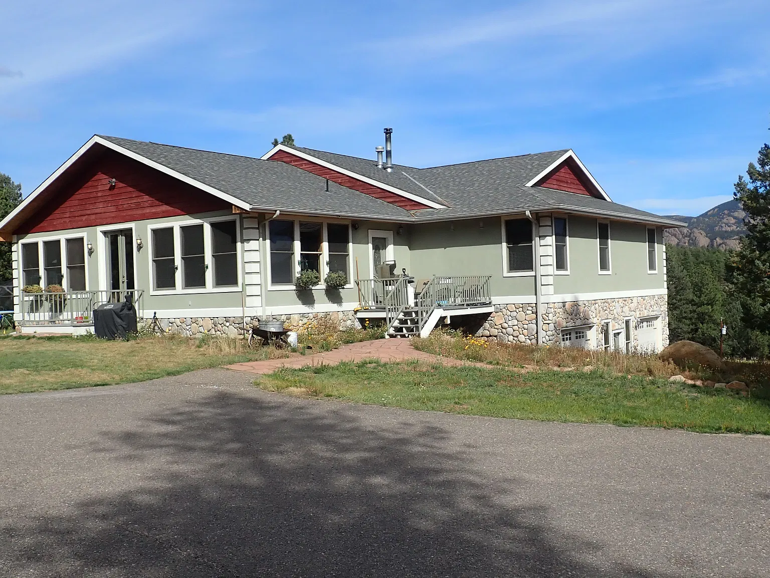6 bed, 6800 sqft, $5,500 — Photo 2