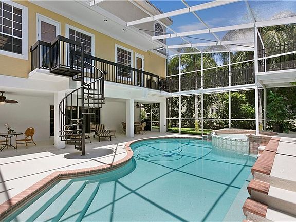4th image of 6223 Pasadena Point Blvd