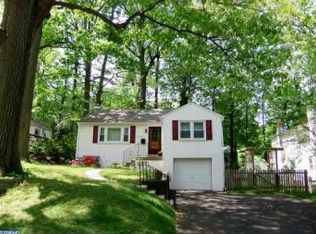 2142 Ridgeview Ave, Abington, PA 19001
