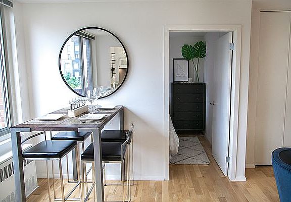 4th image of 490 2nd Ave APT 2D