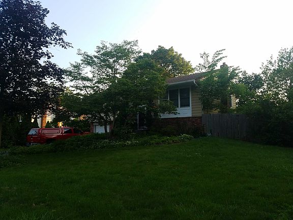 4th image of 246 Northern Blvd