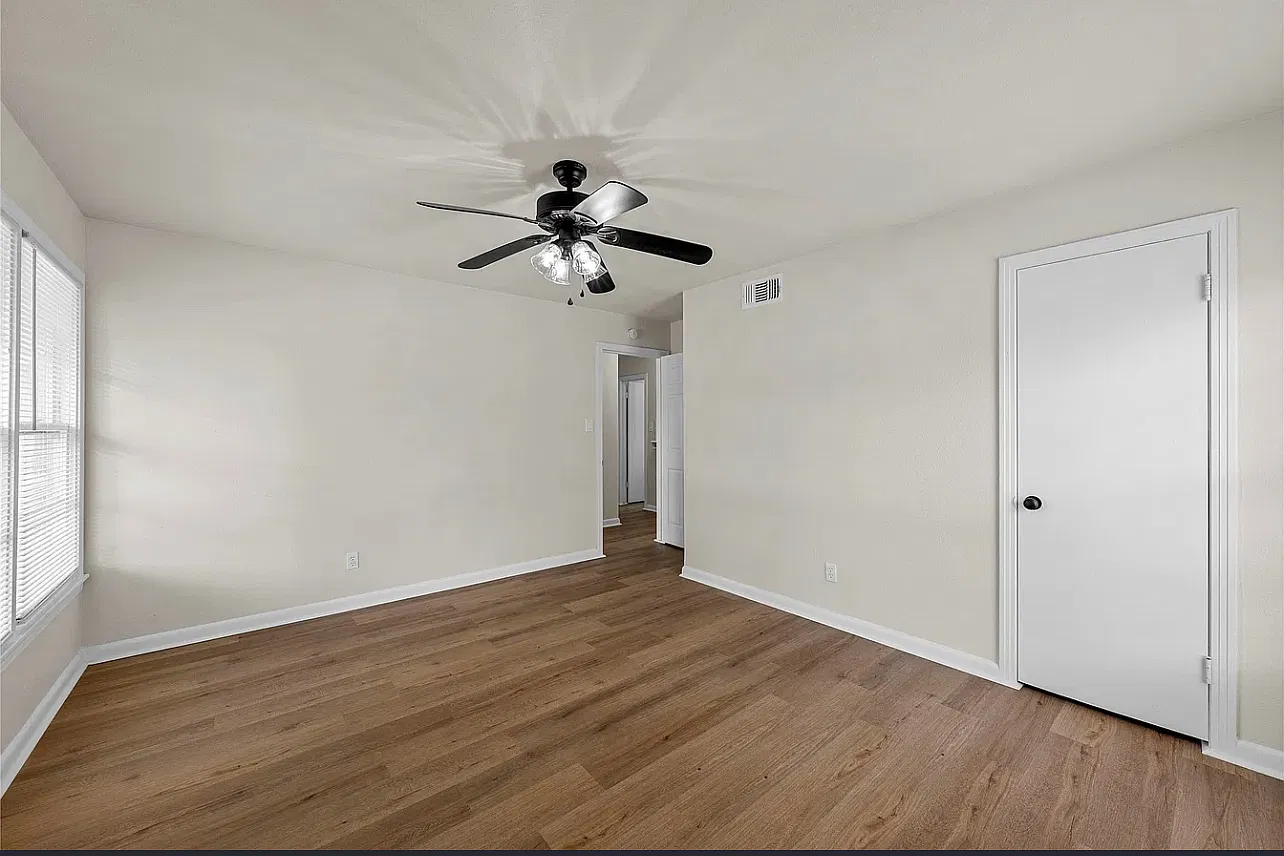 3 bed, 1108 sqft, $1,700 — Photo 3