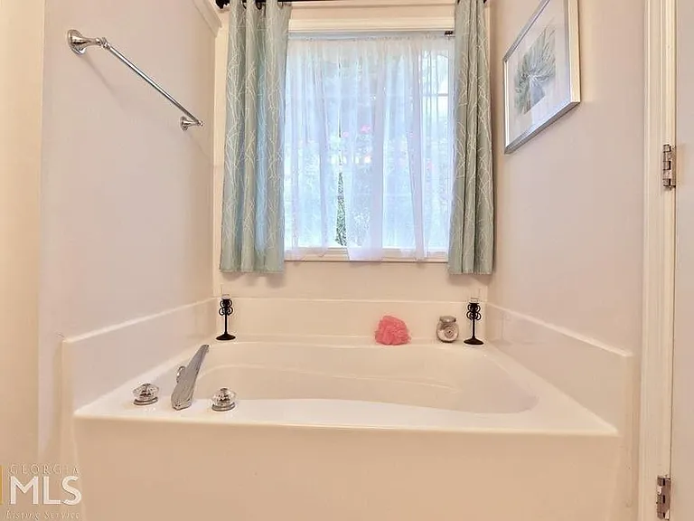 5652 Riverside Walk Dr — Photo 5
