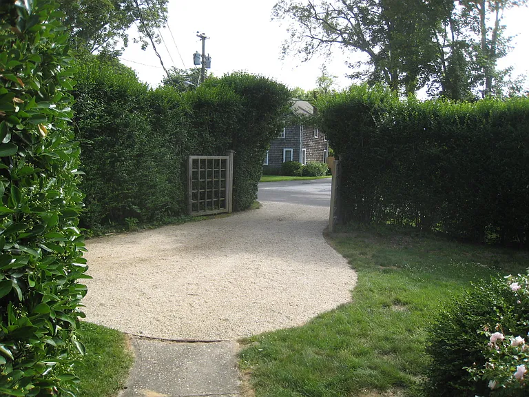 Oak Ln — Photo 21