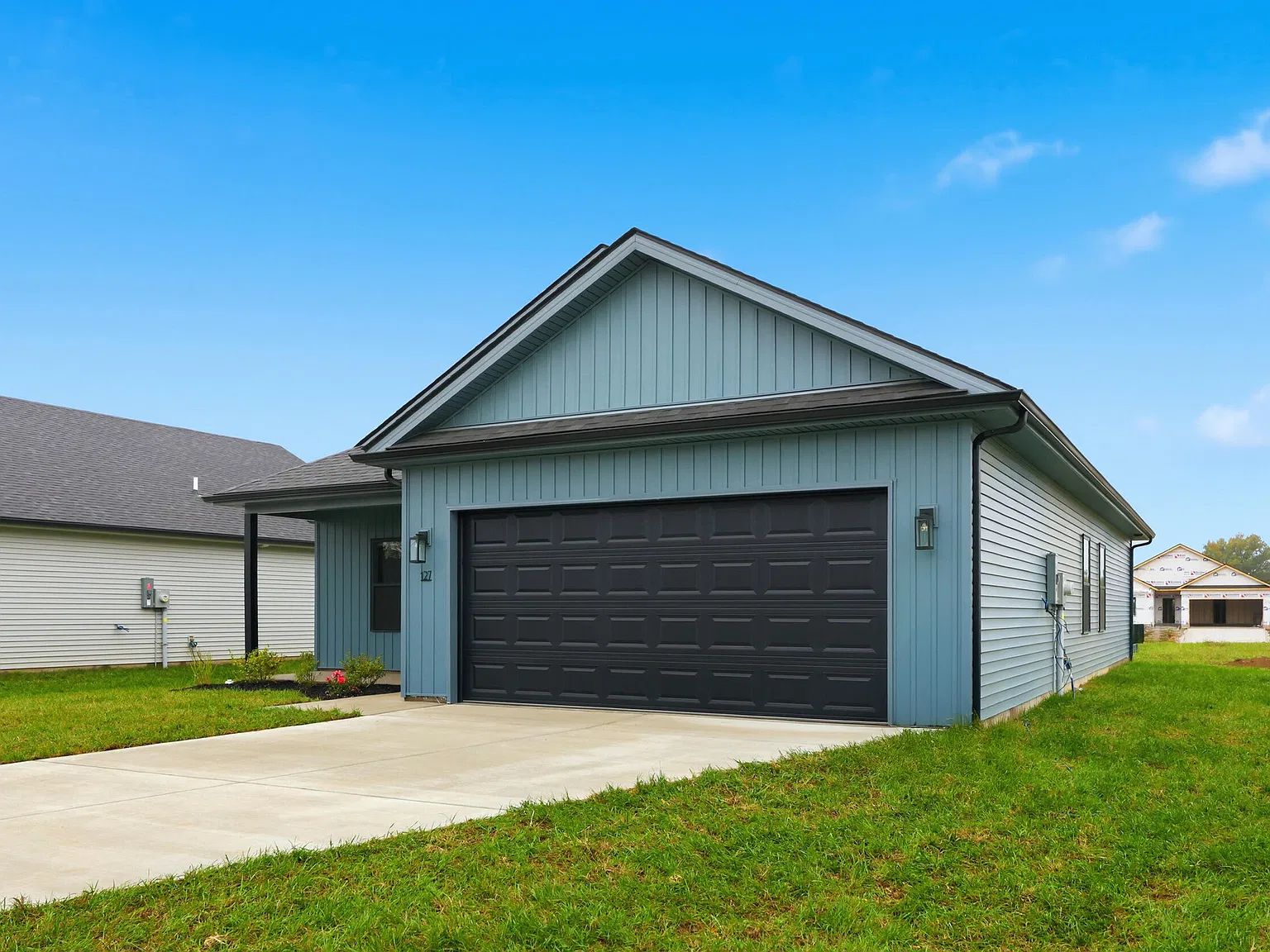 3 bed, 2.0 bath, 1380 sqft, $2,400 — Photo 4