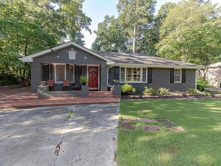 4279 Webb Rd — Photo 2