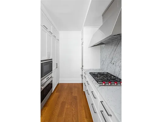 Rented by Douglas Elliman | media 31