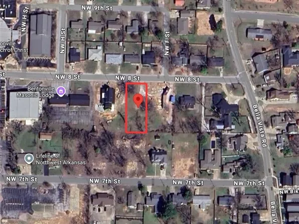 815 NW 8th St #14, Bentonville, AR 72712