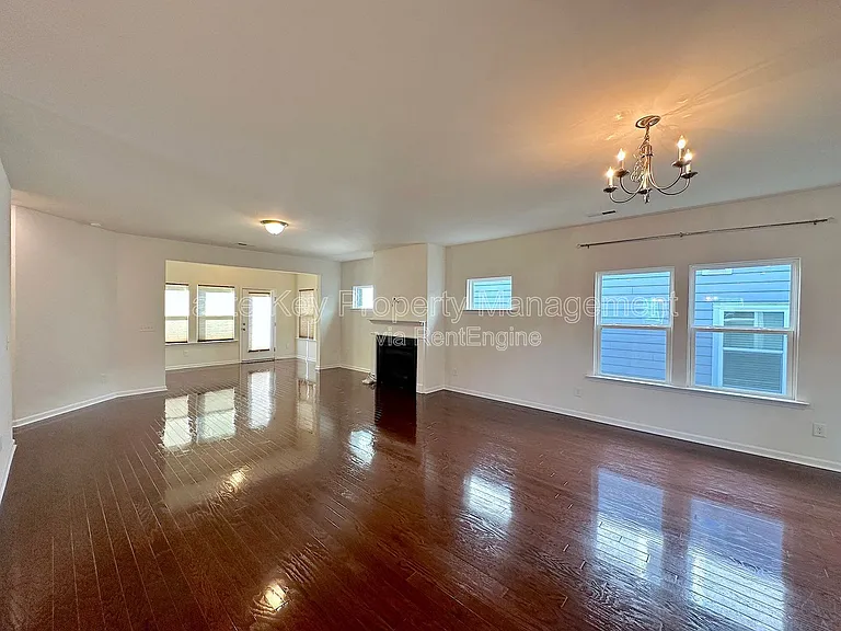 205 Azalea View Way — Photo 3