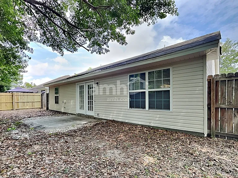 117 W Tisbury Ln — Photo 18