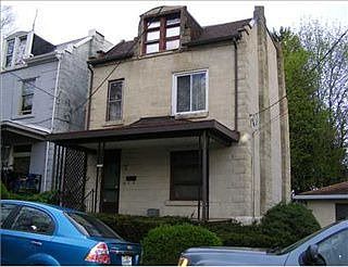 2nd image of 223 College St