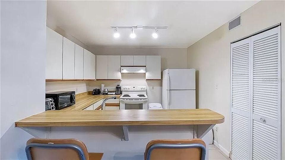 1st image of 1317 Winter Green Way