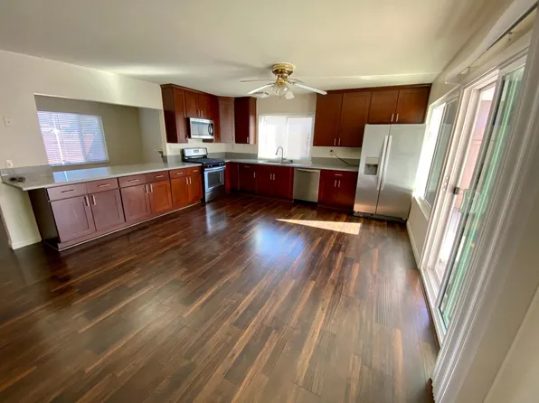 8425 Menkar Rd, San Diego, CA 92126
