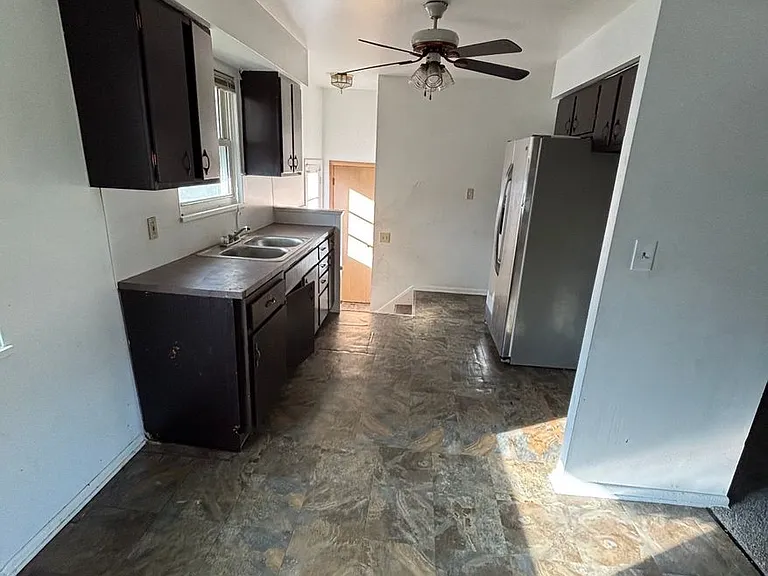 5074 Miller Ave — Photo 4