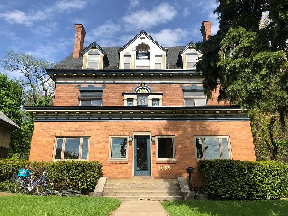 Welcome to 1655 Shady Avenue in Squirrel Hill!