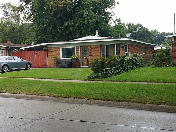 3rd image of 1415 Dulong Ave