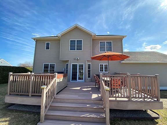 Maintenance free deck