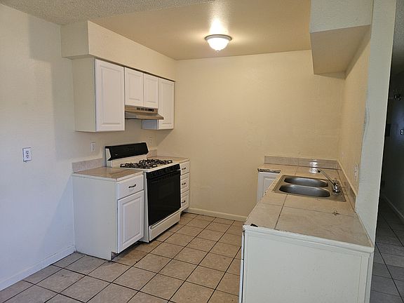 2nd image of 1490 N 1st St APT 101
