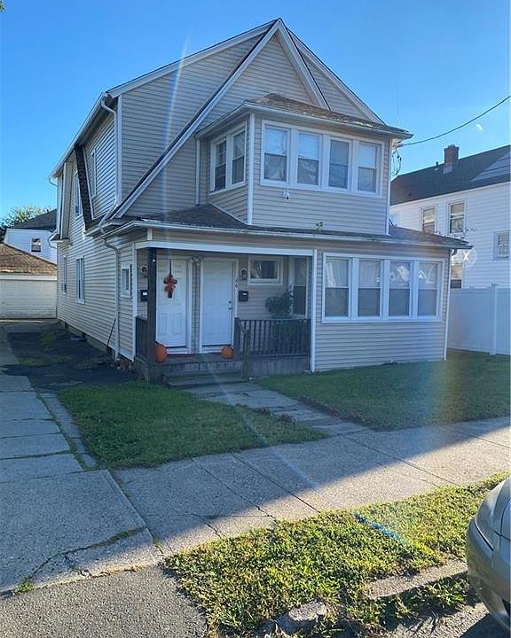 2nd image of 66 Palm St #68