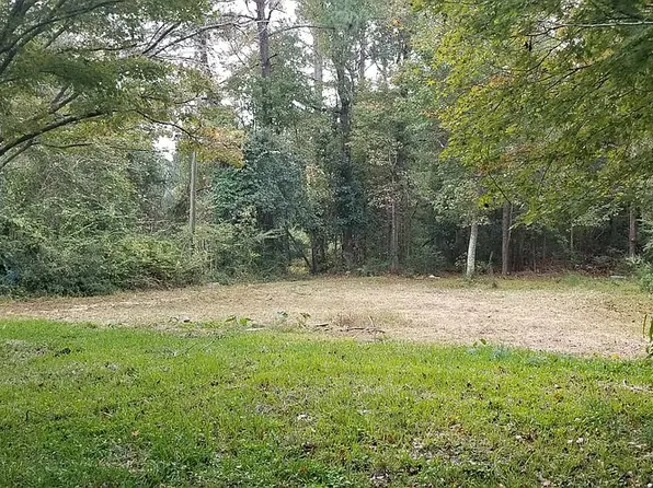 1026 Piner Rd, Wilmington, NC 28409