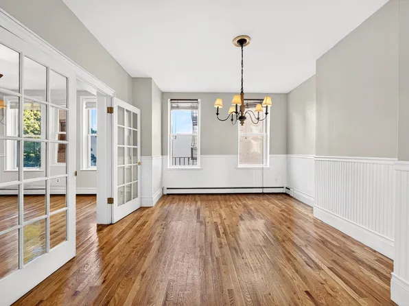 1105 Washington St #3A, Hoboken, NJ 07030