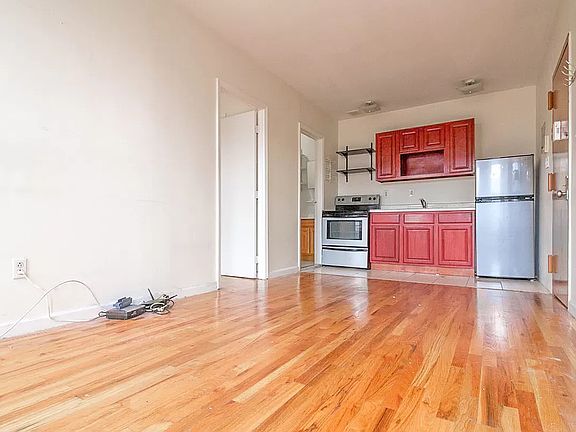 3rd image of 1215 Atlantic Ave #1