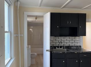 17 Pacific St, Pittsfield, MA 01201