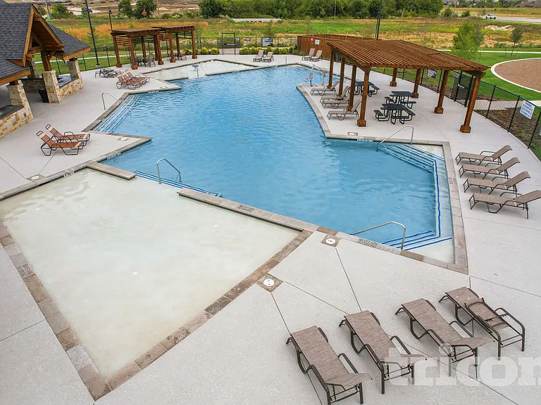 1340 Amapola Dr — Photo 16
