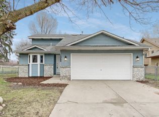 1066 97th Ln NE, Blaine, MN 55434