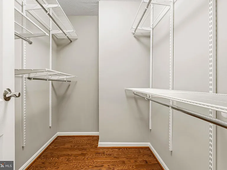 400 Madison St #310 — Photo 21