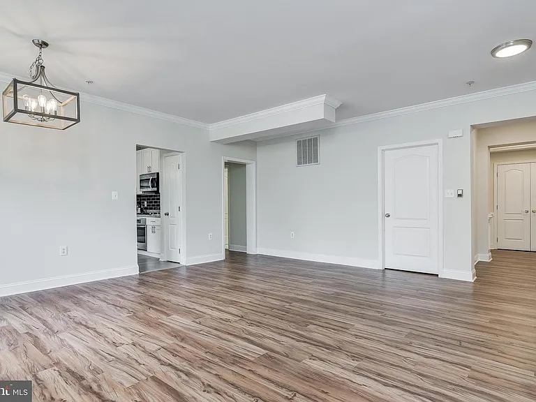 305 Redland Blvd #101 — Photo 10