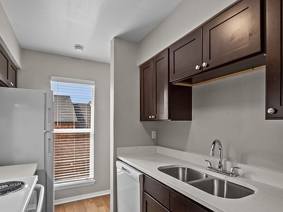 5th image of 6406 Tealcove Dr #206