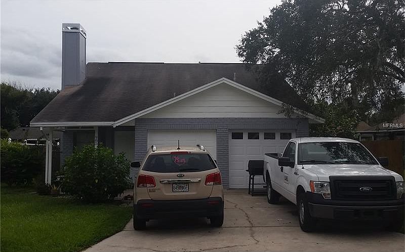 1st image of 985 Whisper Lake Dr