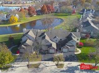 725 Ripple Brook Ln #143, Elgin, IL 60120