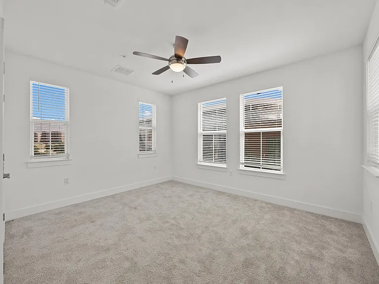 4412 Tilley St #E — Photo 17