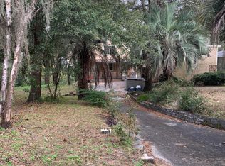 707 Arthur Moore Dr, Green Cove Springs, FL 32043