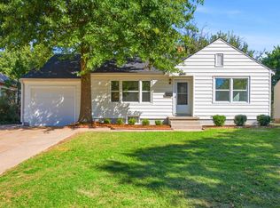 1044 N Old Manor Rd, Wichita, KS 67208