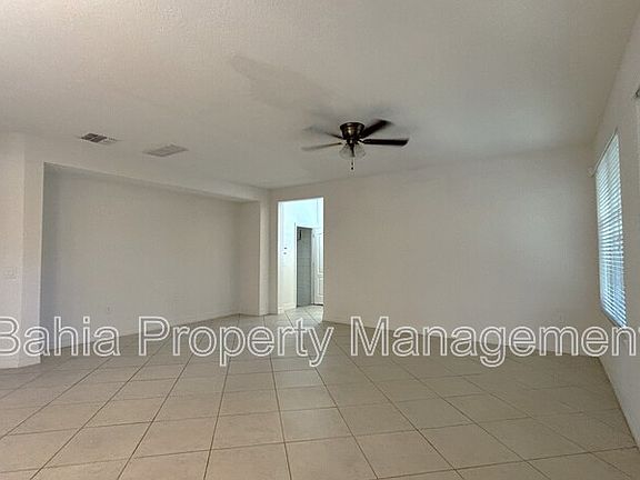 5th image of 11892 Thatcher Ave