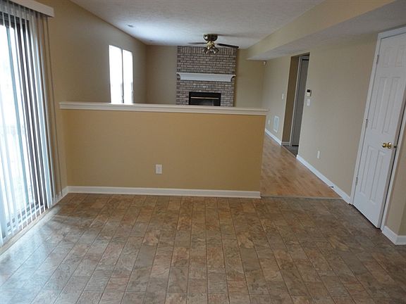 4th image of 6720 Sparrowood Dr
